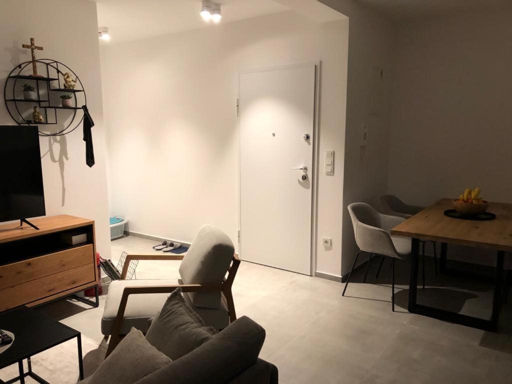 Spuzva Lägenhet Brodarica  Exteriör bild