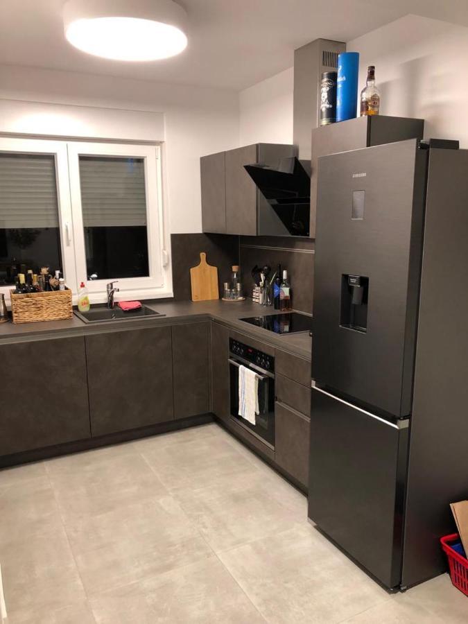 Spuzva Lägenhet Brodarica  Exteriör bild